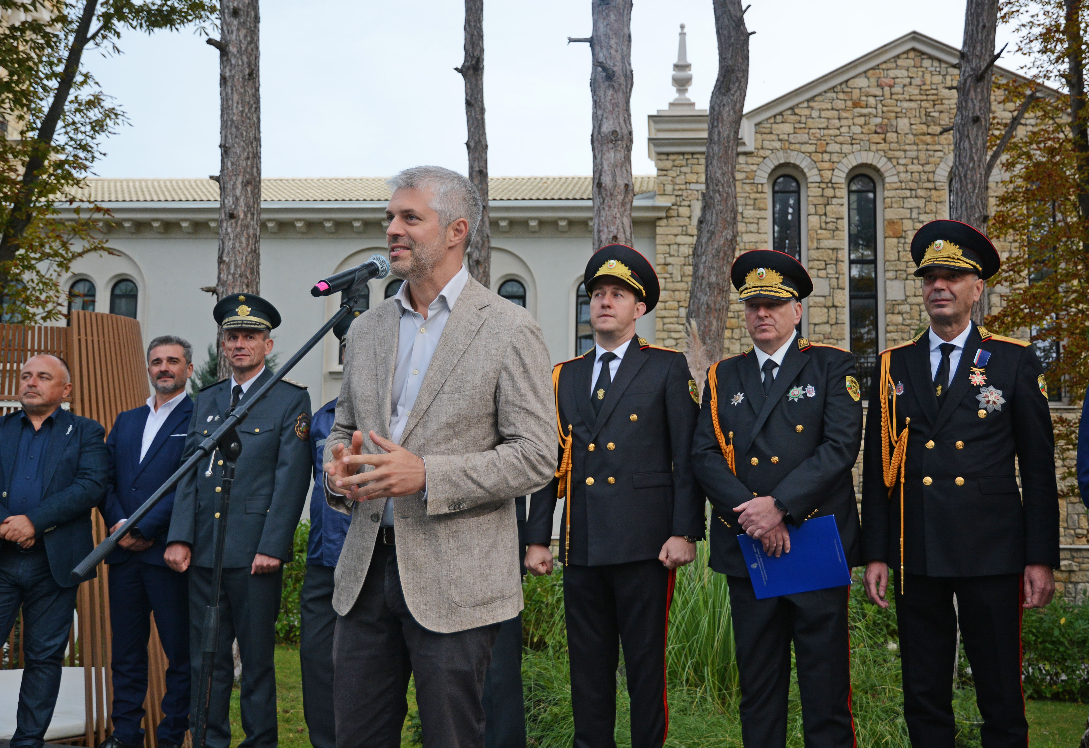 Свързани файлове